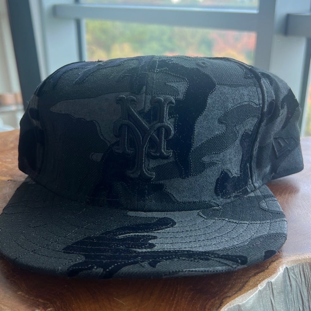 Black on black camouflage New York Mets hat NWOT